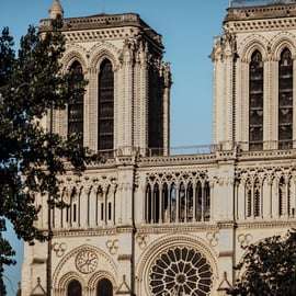 Visite guidée de la cathédrale de Paris, édifice restauré