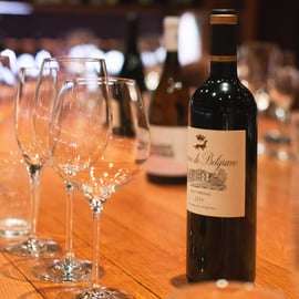 Paris: Aula de prova de vinhos franceses com um sommelier