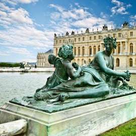 From Paris: Versailles Guided Tour by Deluxe Minibus