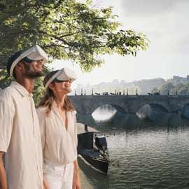 Visita guidata di Parigi in realtà virtuale sulla Senna