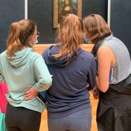 Paris Louvre: 2-Hour Private Tour for Groups or Families