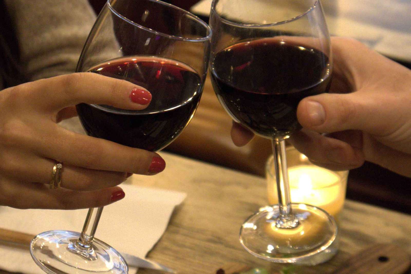 Paris: French wine tasting with cheeses and charcuterie
