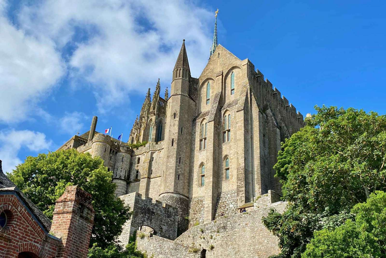 Från Paris: Privat Mont Saint-Michel & Normandie D-Day Tour