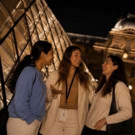 Louvre Guided Tour for 6 Guests: Mona Lisa and Masterpieces