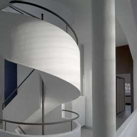 Ingresso para a Villa Savoye de Le Corbusier em Poissy