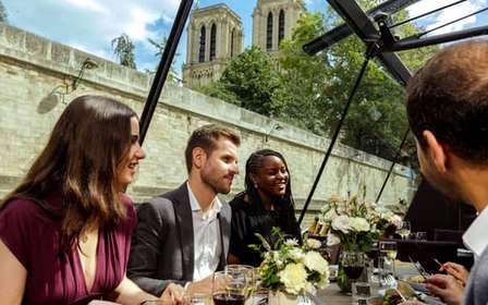 Parigi: crociera con pranzo sulla Senna di 2 ore con menu di 3 portate