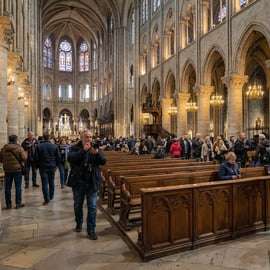 Notre-Dame: Interior Guided Tour with Reserved Entry