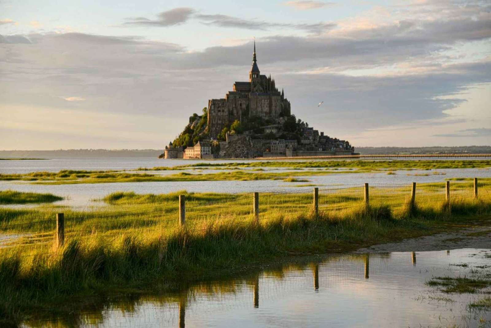 Výlet na Mont Saint-Michel z Paříže s opatstvím a průvodcem