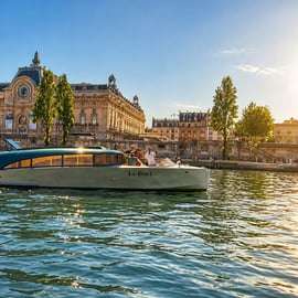 Paris: VIP-privatkryssning på Seine med champagne och macarons