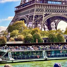 Paris: Seine Cruise & Crepe Tasting near the Eiffel Tower