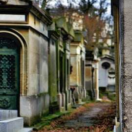 Paris: Visita guiada aos túmulos famosos do cemitério Pere Lachaise