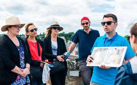 Da Parigi: Tour per piccoli gruppi dei castelli della Valle della Loira di un giorno intero