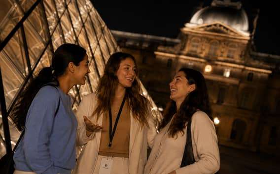Louvre-i vezetett túra 6 vendégnek: Mona Lisa és a remekművek