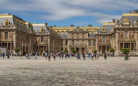 Paris: Palace of Versailles Ticket with Private Transfer
