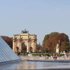 Paris: Louvre, Sainte-Chapelle, & Notre Dame Full Day Tour