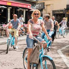Kerékpáros városnézés Párizsban a kevésbé ismert útvonalakon: Marais és Latin negyed