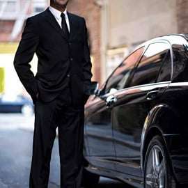 Paris: Charles-de-Gaulle Airport Private Roundtrip Transfer