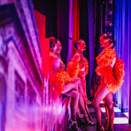 La Nouvelle Eve: kabaré i Montmartre med champagne