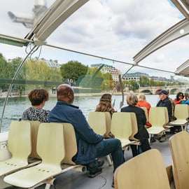 París: Crucero con paradas libres Batobus