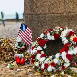 Paris: D-Day Landmarks and Mont Saint-Michel Guided Tour
