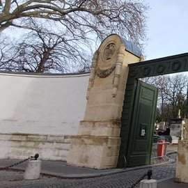 Who Killed Victor ? Escape Game at Père Lachaise Cemetery