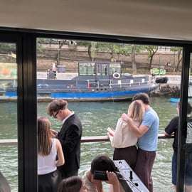 Paris: 1-Hour River Seine Cruise with Audio Commentary