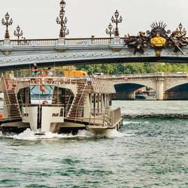 Paris : bus à arrêts multiples à arrêts multiples avec croisière optionnelle