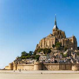 Paris: D-Day Landmarks and Mont Saint-Michel Guided Tour