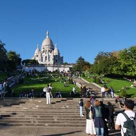 Paris: Montmartre Must-See Walking Tour with a Local Guide