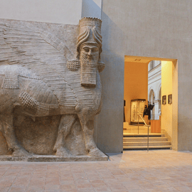 Paris: Timed Louvre Ticket with Host Direct to Mona Lisa