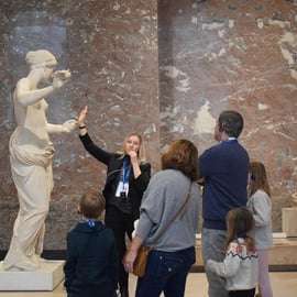 Paris: Best of the Louvre Guided Tour with Pre-booked Ticket
