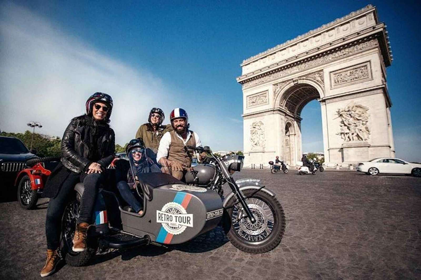 Tour de Paris en side-car vintage, de jour ou de nuit