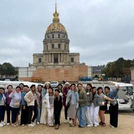 Paris: 2-, 4-, or 6-Hour Private Tuk-Tuk Sightseeing Tour
