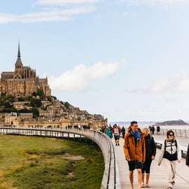 Paris: D-Day Landmarks and Mont Saint-Michel Guided Tour