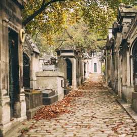 Paris: Visita guiada aos túmulos famosos do cemitério Pere Lachaise