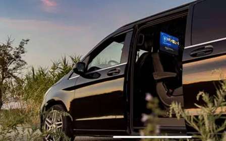Parigi: trasferimento economico da/per l'aeroporto CDG Opzione auto/van