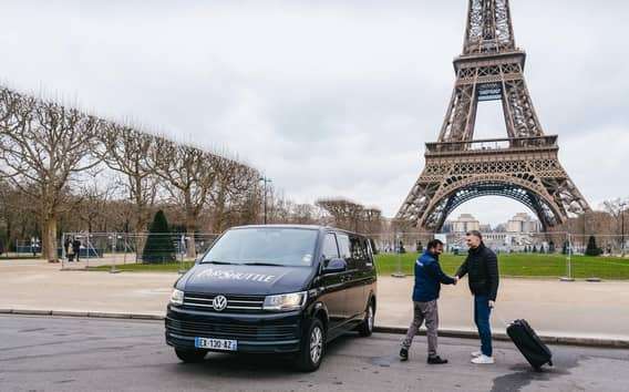 Transzfer a Charles de Gaulle repülőtérre, privát, ajtótól ajtóig