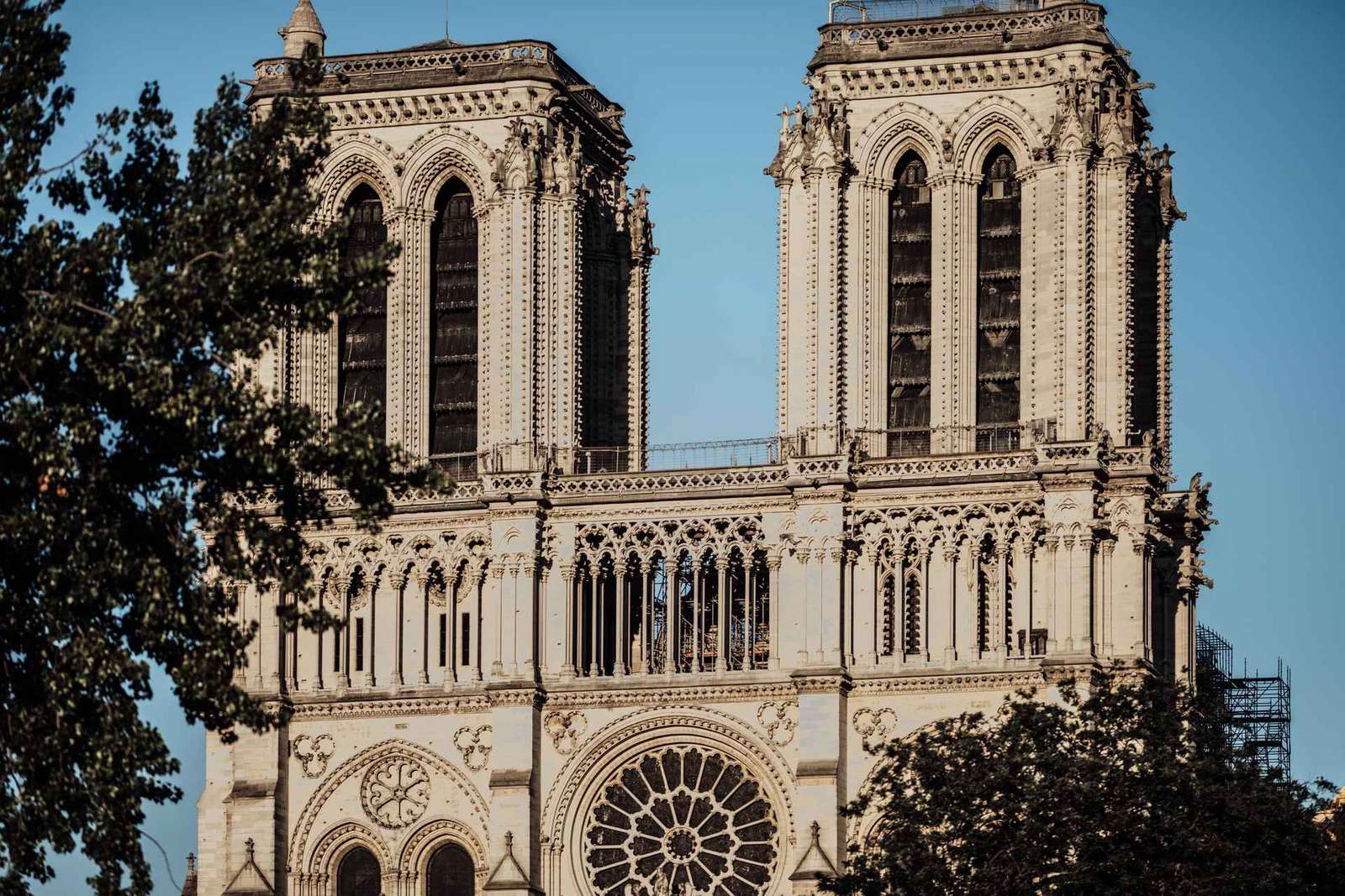 Visite guidée de la cathédrale de Paris, édifice restauré