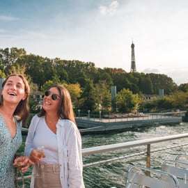 París: Crucero nocturno por el río con música