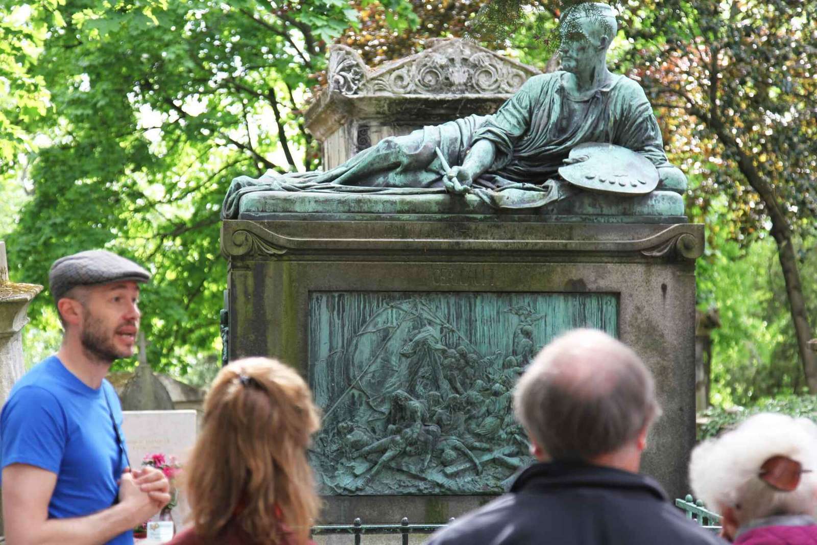 Paris: Visita guiada aos túmulos famosos do cemitério Pere Lachaise