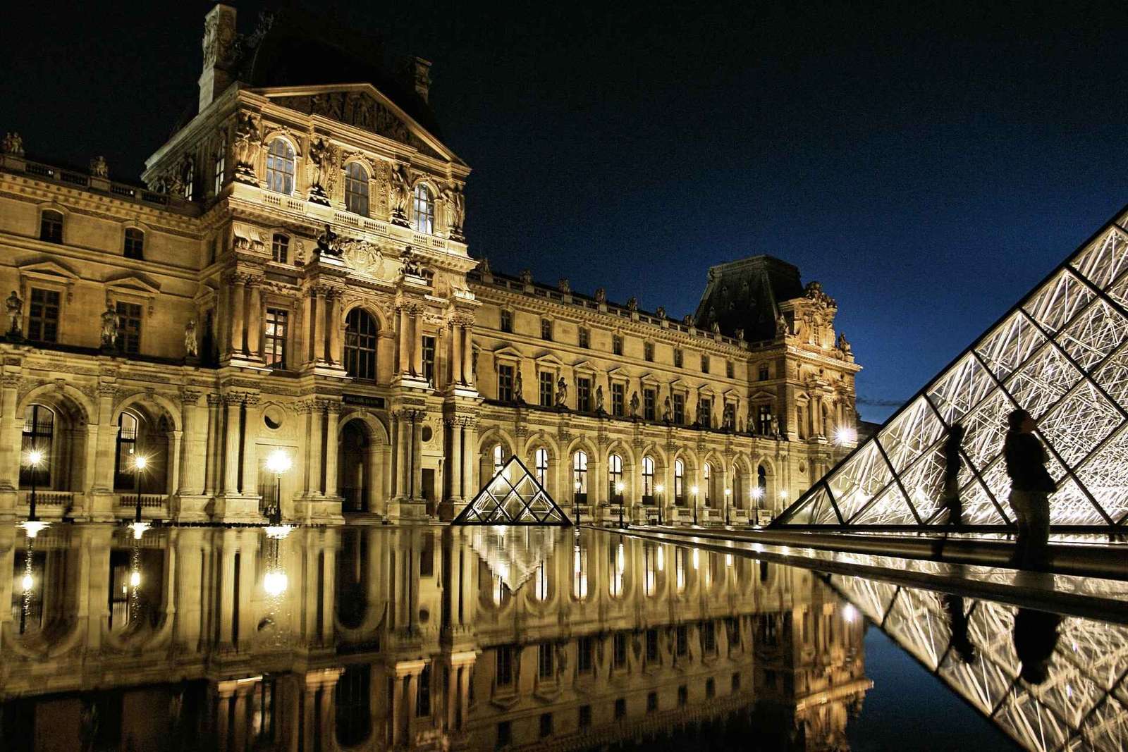 Privát éjszakai Louvre-túra sorbanállás nélküli belépéssel