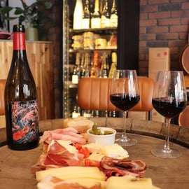 Paris: French wine tasting with cheeses and charcuterie
