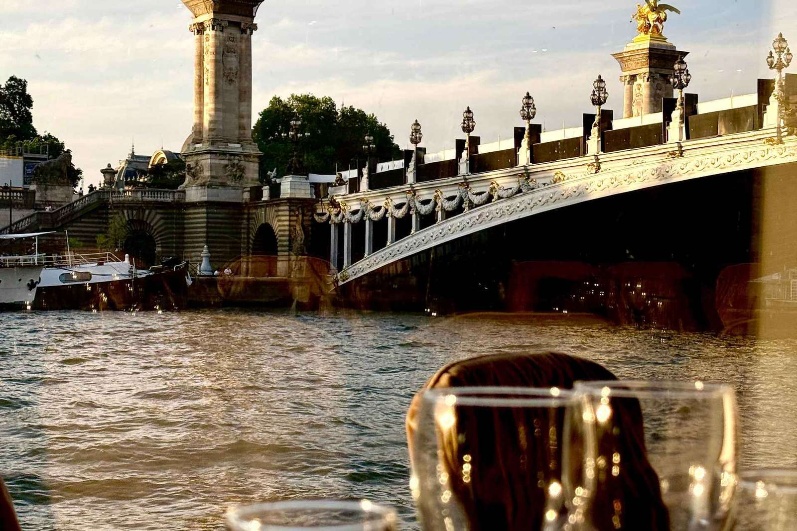 Paris: Cruzeiro com jantar bistronômico no Rio Sena