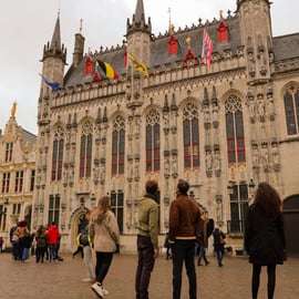 De Paris: Viagem de 1 dia a Bruges com um cruzeiro sazonal opcional