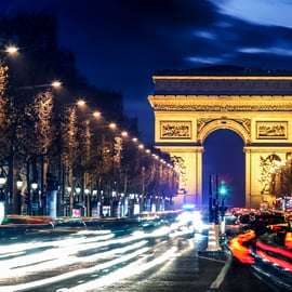 Tour nocturno por París y espectáculo del Moulin Rouge